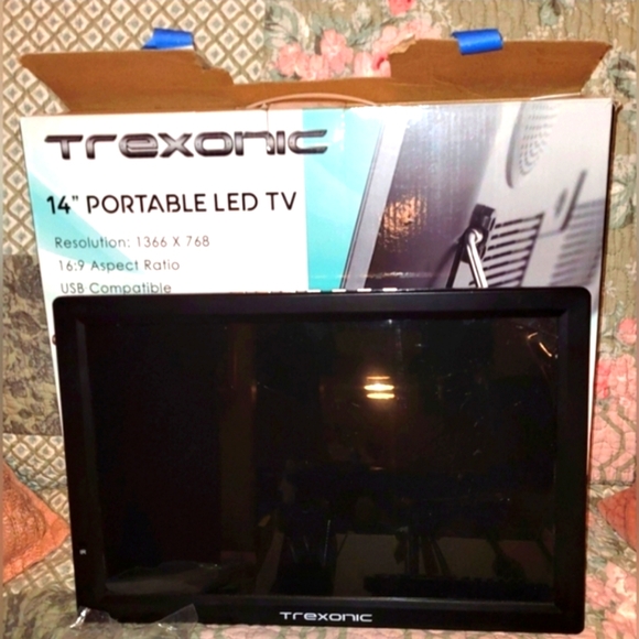 Trexonic | Portable Audio & Video | Trexonic 4 Portable Led Tv | Poshmark